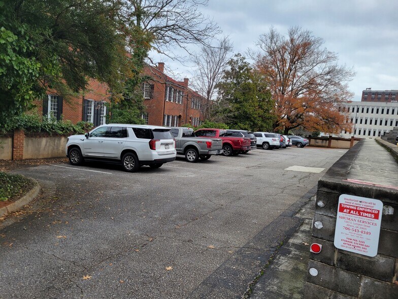 More Photos Of 255 E Hancock Ave, Athens Office For Lease