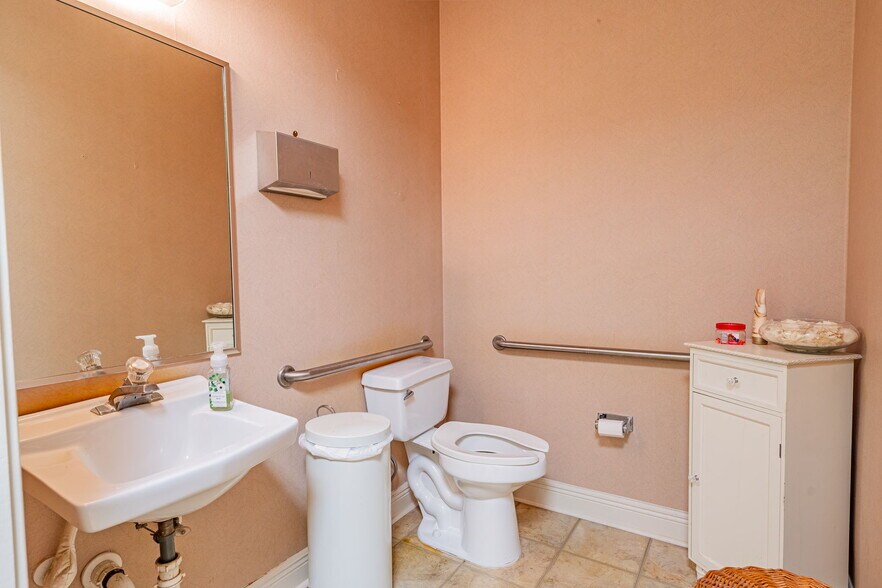 More Photos Of 581 Technology Park, Lake Mary Office For Sale