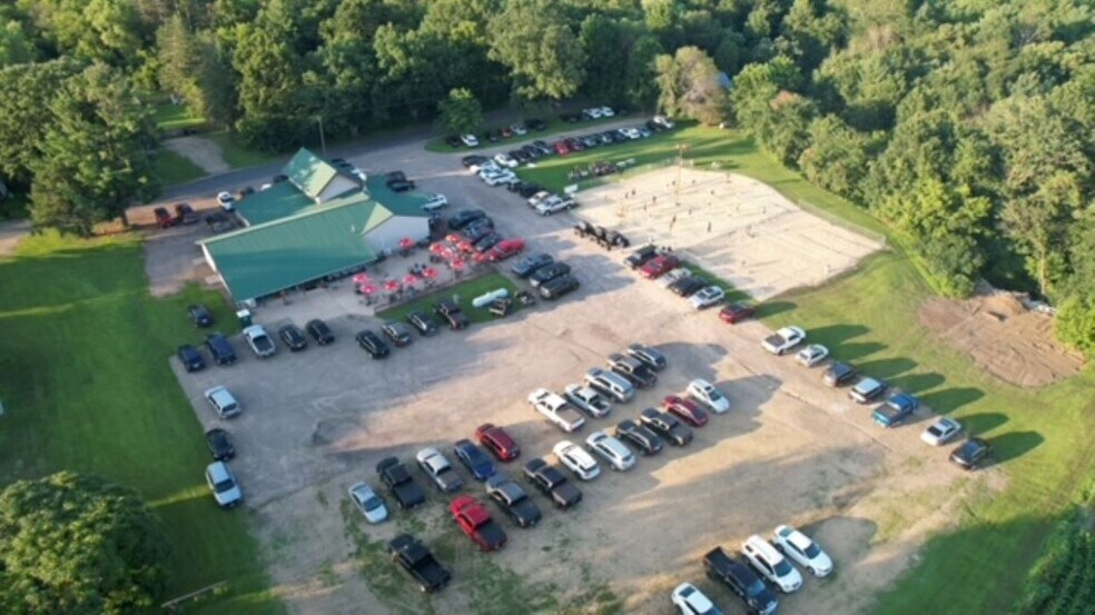 More Photos Of 2002 Midway Rd, Menomonie Restaurant For Sale