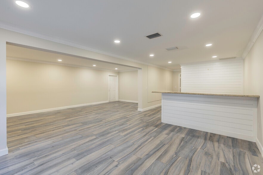 More Photos Of 805 33rd Ct SW, Vero Beach Unknown For Lease