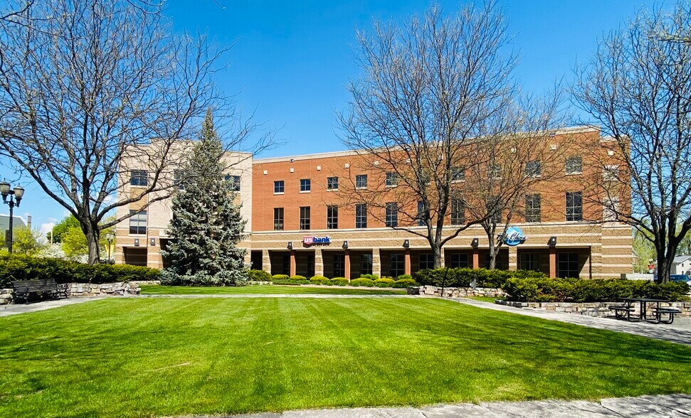 More Photos Of 150 N Main St, Menasha Office For Lease