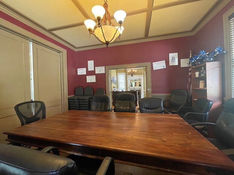 More Photos Of 2300 10th Ct, Birmingham Office Residential For Sale