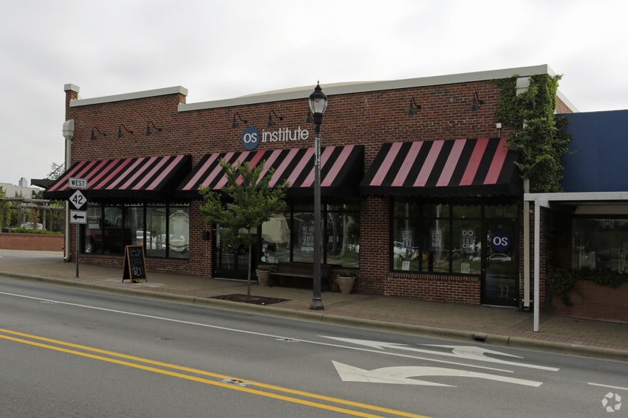More Photos Of 101 S Main St, Fuquay Varina Storefront For Lease