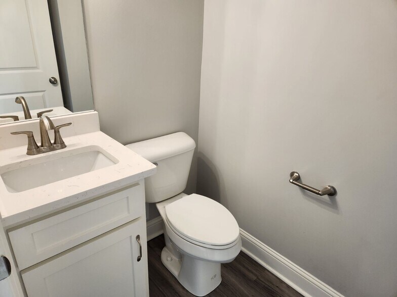 More Photos Of 602 Penn St, Lake Charles Apartments For Sale