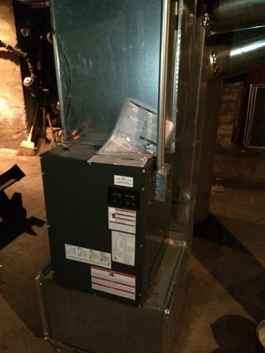 More Photos Of 141 S Batavia Ave, Batavia Storefront Retail Residential For Lease