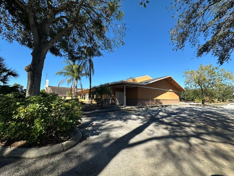 More Photos Of 2250 E Busch Blvd, Tampa Office For Sale