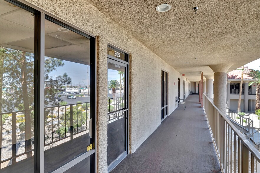 More Photos Of 5701 W Charleston Blvd, Las Vegas Medical For Sale