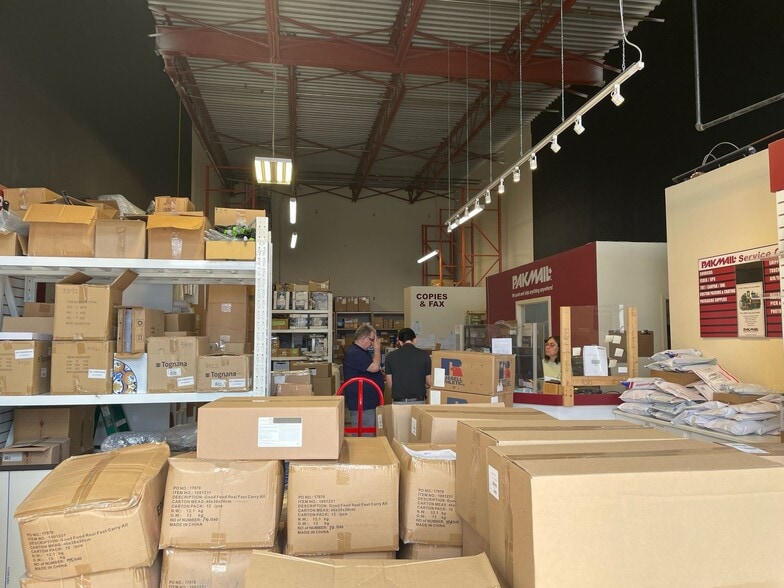 More Photos Of 19889 96th Ave, Langley Warehouse For Lease