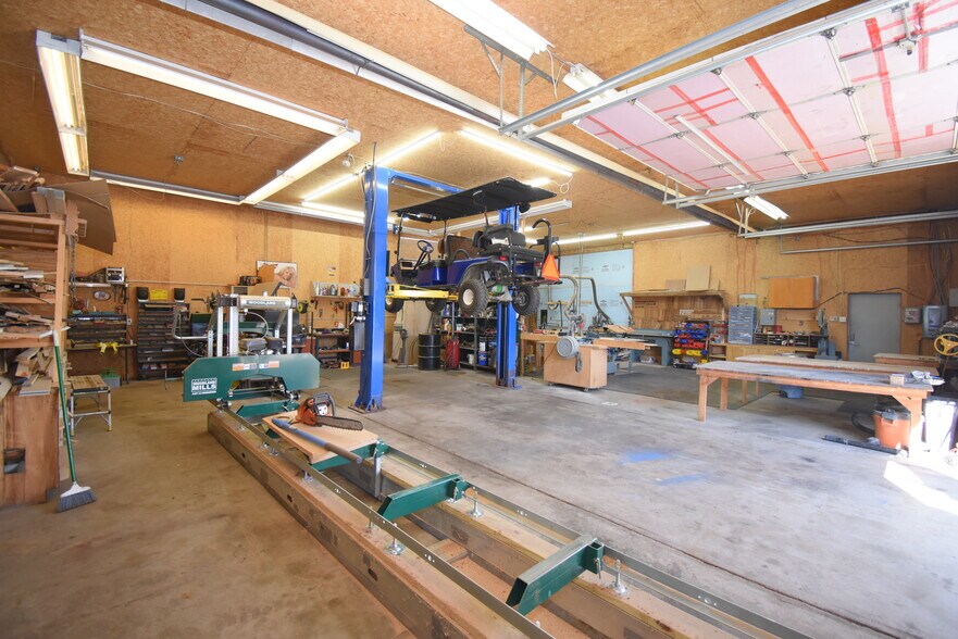 More Photos Of 1201-1213 Corunna Ave, Owosso Storefront Retail Office For Sale