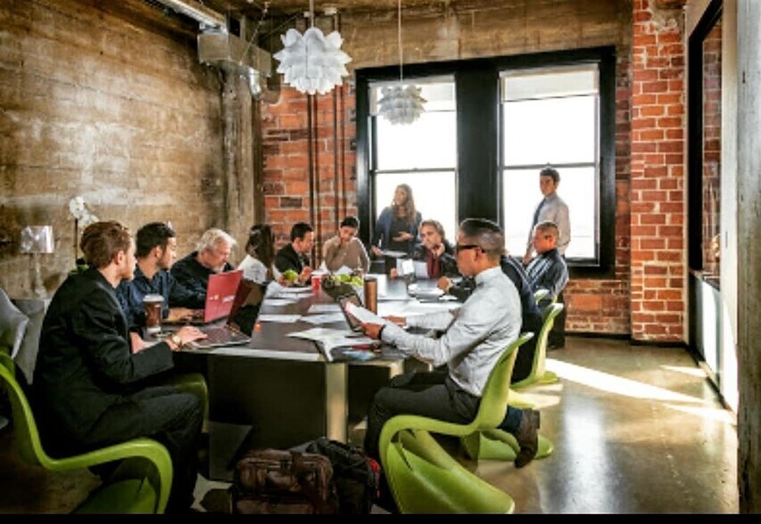 More Photos Of 1060 Fulton St, Fresno Office For Sale