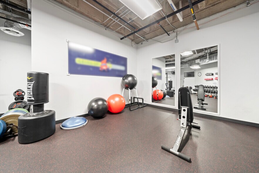 More Photos Of 7620 Guadalupe St, Austin Office For Lease