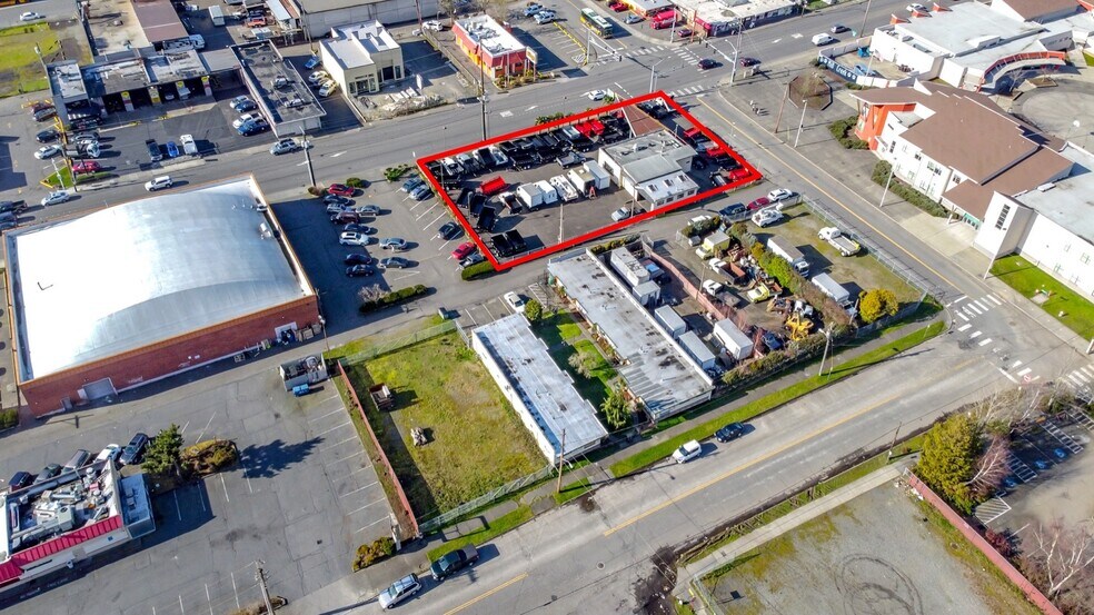 More Photos Of 408 Central Ave, Kent Flex For Sale