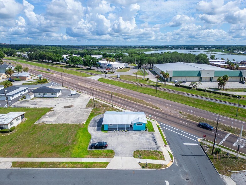 More Photos Of 1233 Bartow Rd, Lakeland Office For Sale