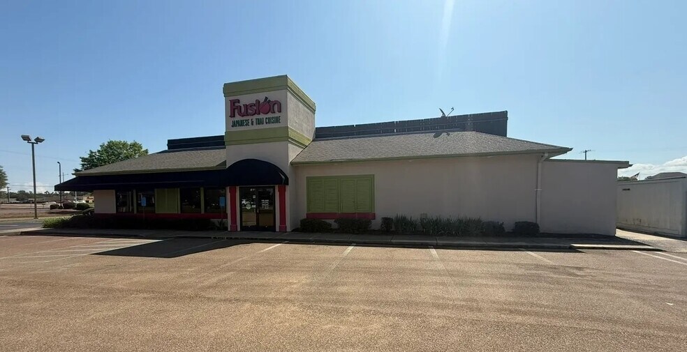 Primary Photo Of 1002 Treetops Blvd, Flowood Fast Food For Sale