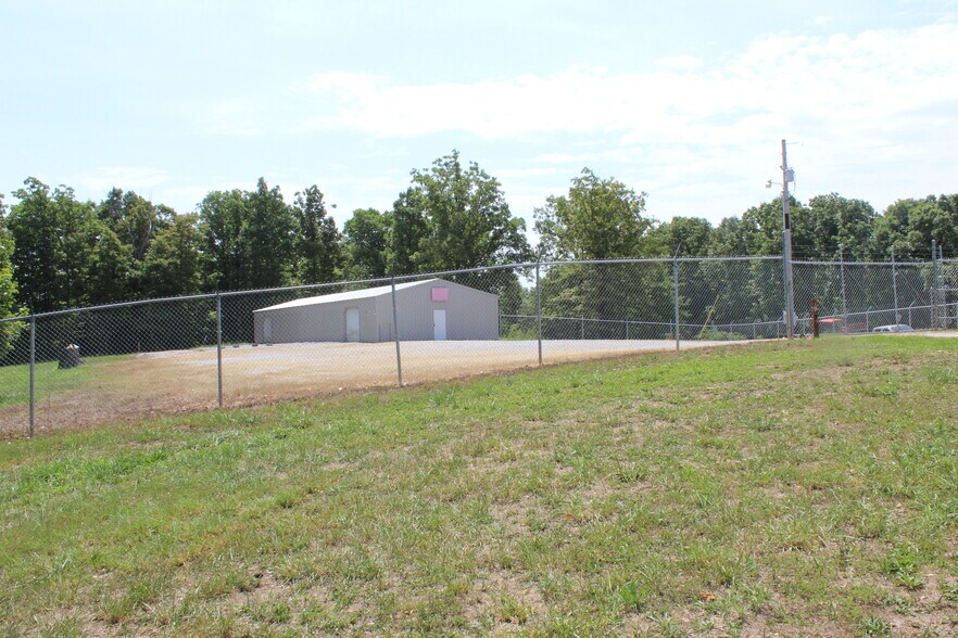 Primary Photo Of 17450 N Highway 94, Pea Ridge Warehouse For Lease