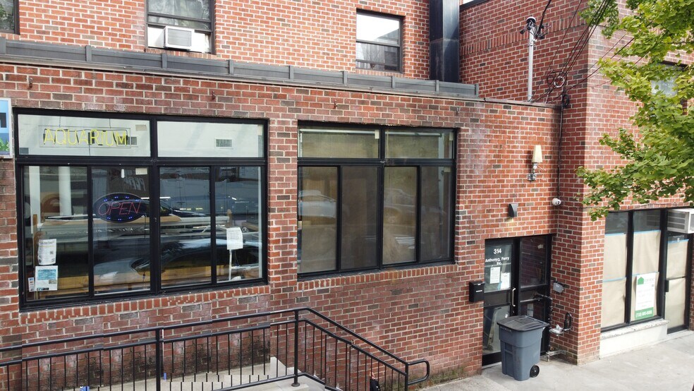 More Photos Of 312-316 City Island Ave, Bronx Apartments For Sale