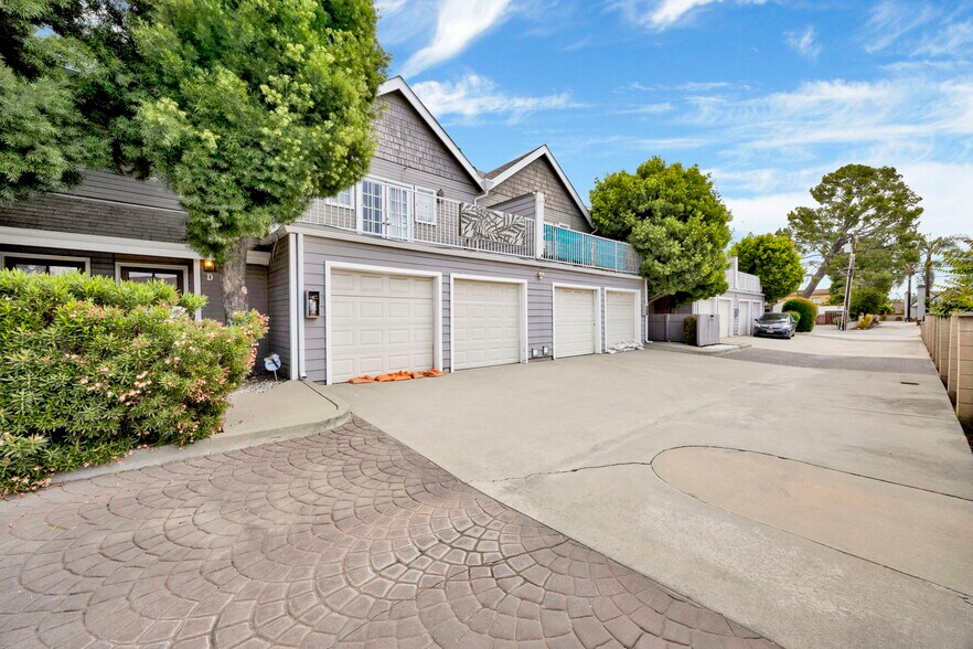 More Photos Of 1835 S Alta Vista Ave, Monrovia Multifamily For Sale