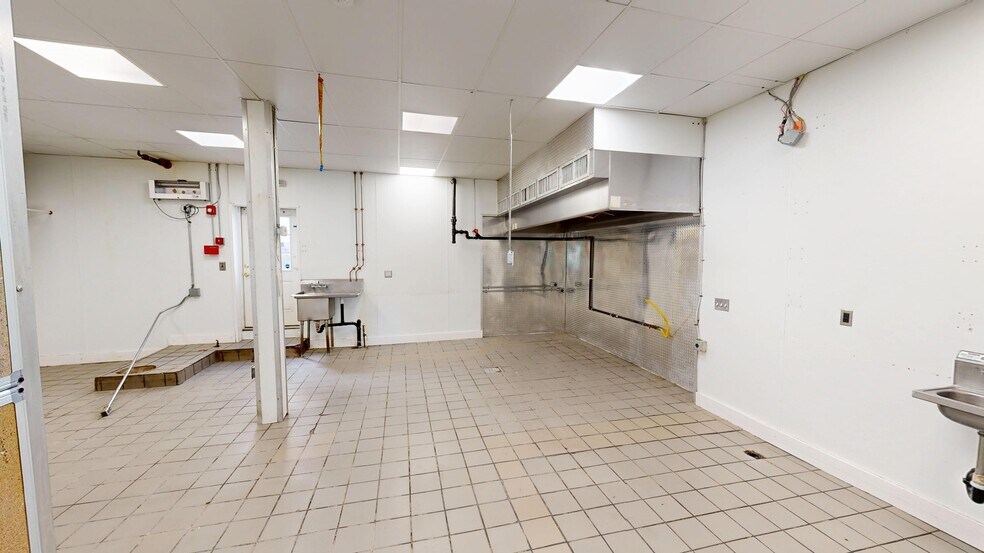 More Photos Of 32 Witherspoon St, Princeton Restaurant For Lease