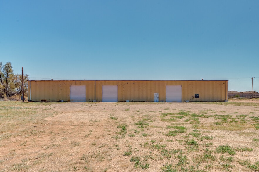 More Photos Of 510 Valencia Ave, Lubbock Warehouse For Sale