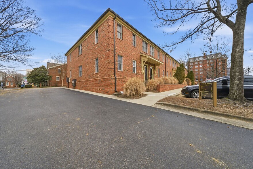 More Photos Of 727 W Hargett St, Raleigh Office Residential For Lease