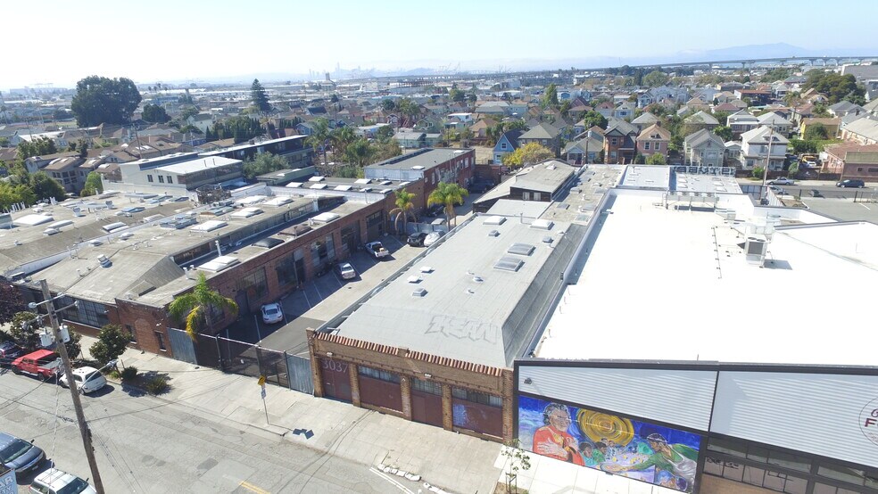 More Photos Of 3037-3039 Myrtle St, Oakland Office For Sale