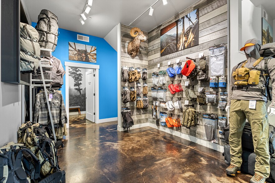 More Photos Of 165 All West Trl, Bozeman General Retail For Lease