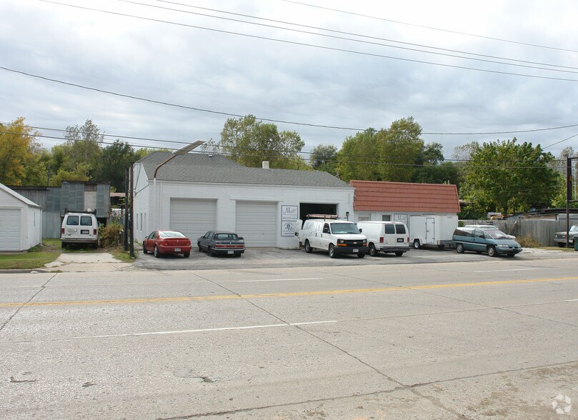 Primary Photo Of 6720 Railroad Ave, Omaha Warehouse For Sale