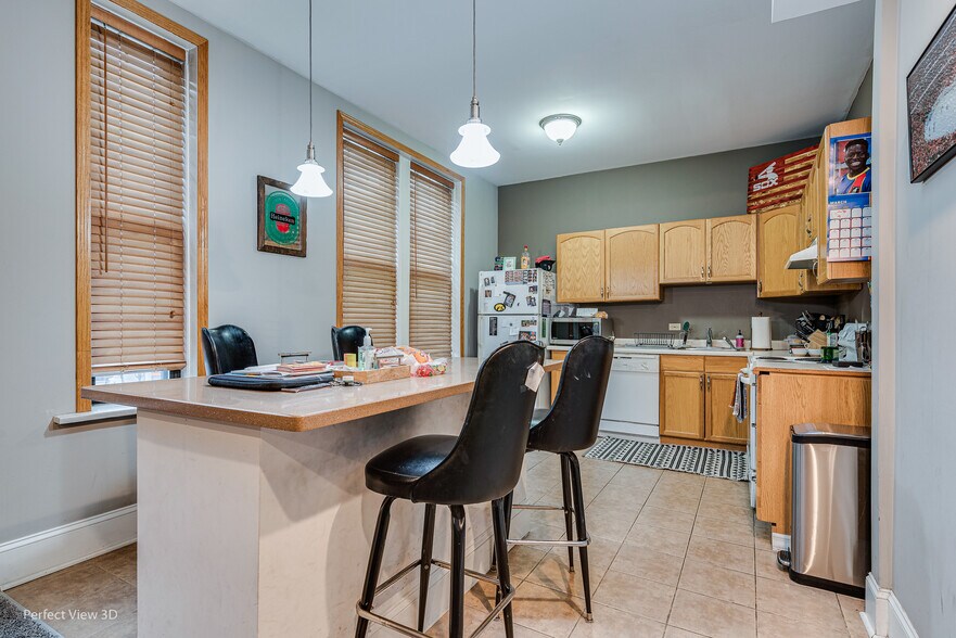 More Photos Of 1956 Ridge Rd, Homewood Storefront Retail Residential For Lease