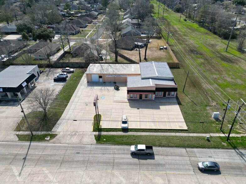 More Photos Of 13420 Coursey Blvd, Baton Rouge Freestanding For Lease