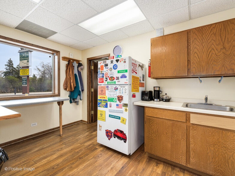 More Photos Of 1550 Green Bay Rd, North Chicago Freestanding For Sale