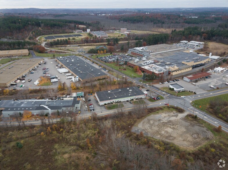 More Photos Of 72 Cedar Hill St, Marlborough Manufacturing For Lease