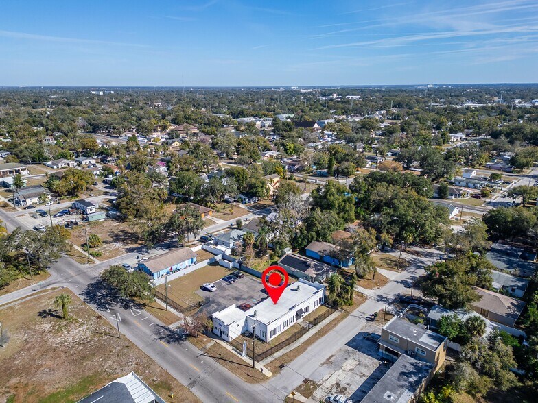 More Photos Of 3411 N 29th St, Tampa Office For Sale