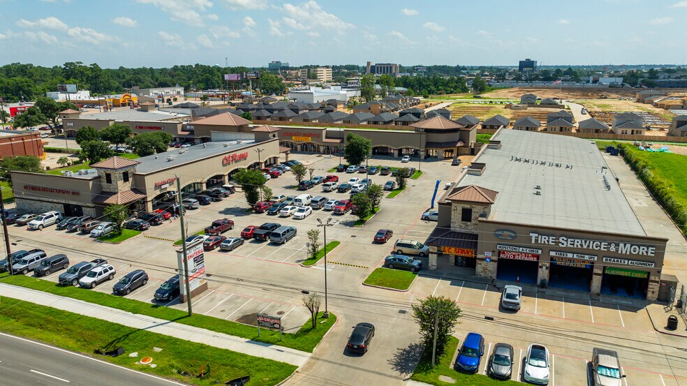 More Photos Of 1319 Cypress Creek Parkway, Houston Storefront For Lease