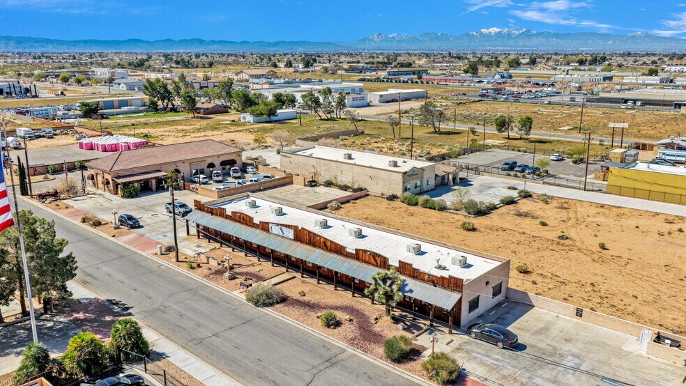 Primary Photo Of 13600 Hitt Rd, Apple Valley General Retail For Sale