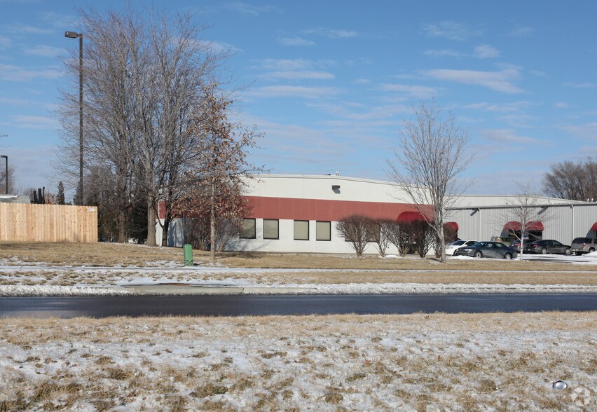More Photos Of 1170 W 151st St, Olathe Light Manufacturing For Lease
