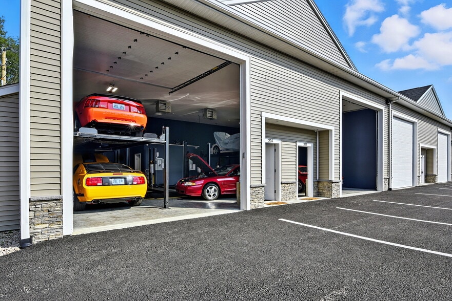 More Photos Of 597 South County Trl, Exeter Flex For Sale
