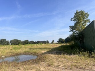 More Photos Of 9520 S State Route 78, Ridgely Service For Sale