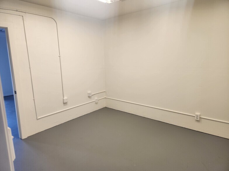 More Photos Of 1525 Francisco Blvd E, San Rafael Manufacturing For Lease