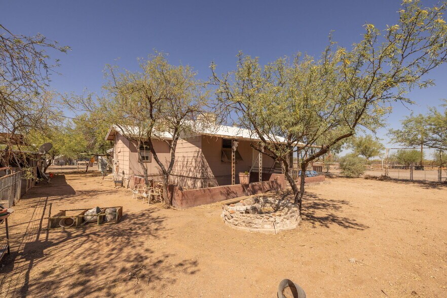 More Photos Of 15775 E US Highway 60, Gold Canyon Land For Sale