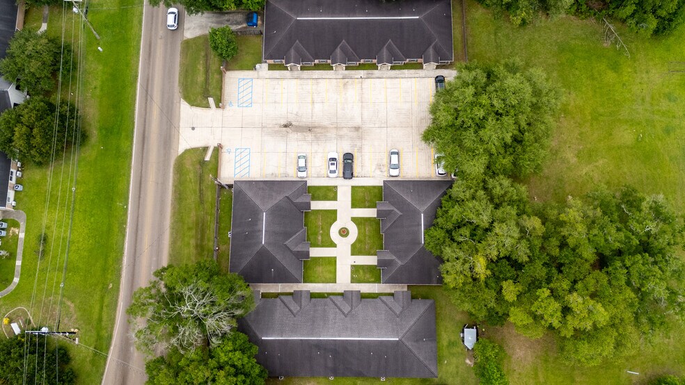 More Photos Of 1300 S Range Rd, Hammond Apartments For Sale