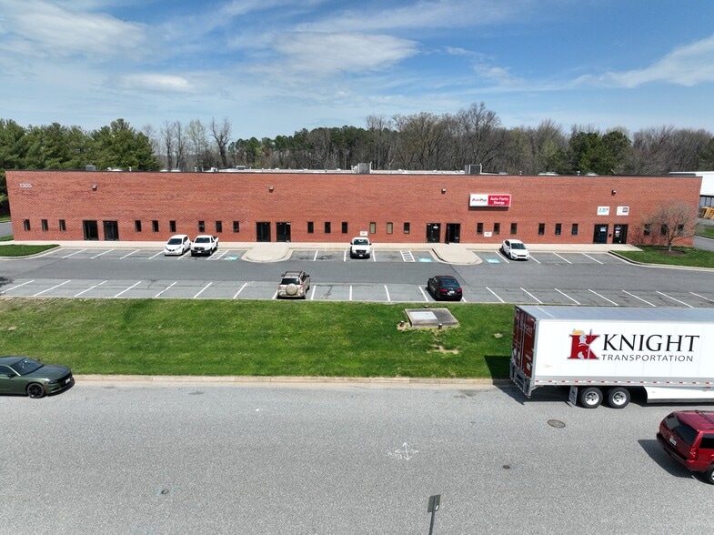 More Photos Of 1305 Governor Ct, Abingdon Warehouse For Lease