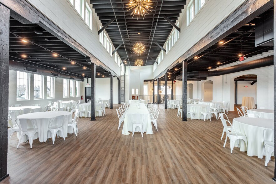 More Photos Of 114 S June St, Dayton Warehouse For Sale