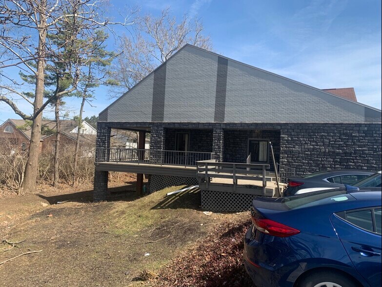 More Photos Of 4588 Kenny Rd, Columbus Storefront Retail Office For Sale