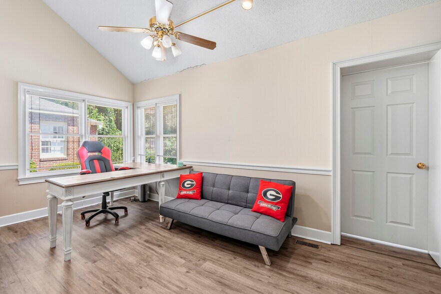 More Photos Of 3357 Vineville Ave, Macon-Bibb Office Residential For Sale