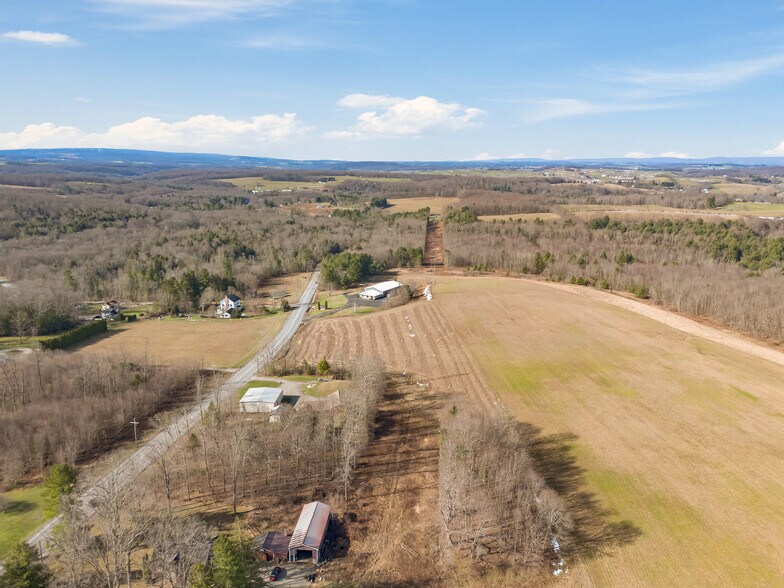 More Photos Of 1908 Water Level Rd, Somerset Specialty For Sale