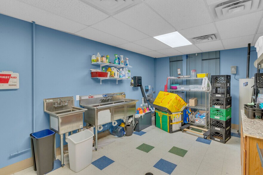 More Photos Of 1805 Princeton Ave, Trenton Daycare Center For Sale