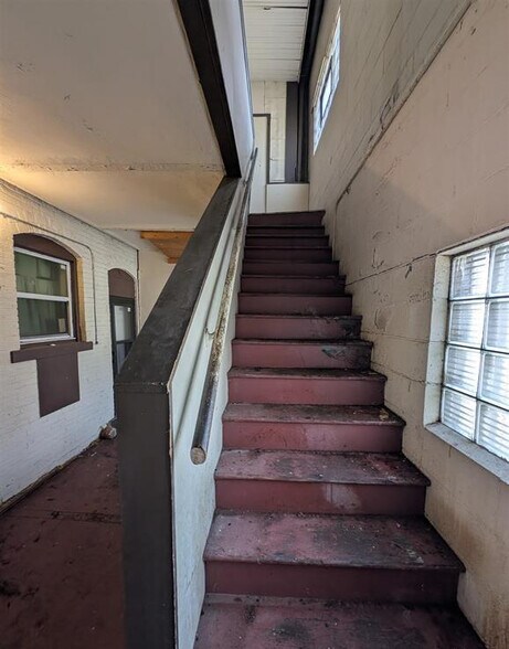 More Photos Of 601-609 NE Perry Ave, Peoria Apartments For Sale