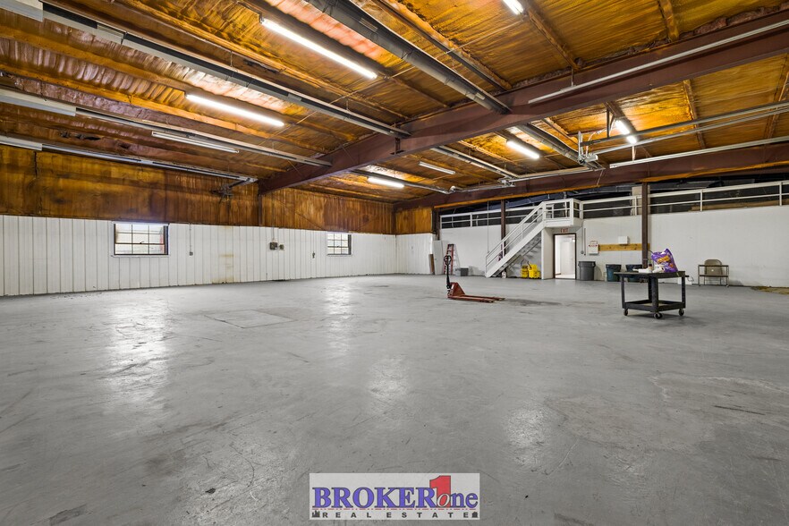 More Photos Of 5720 W Yellowstone Hwy, Casper Industrial For Sale