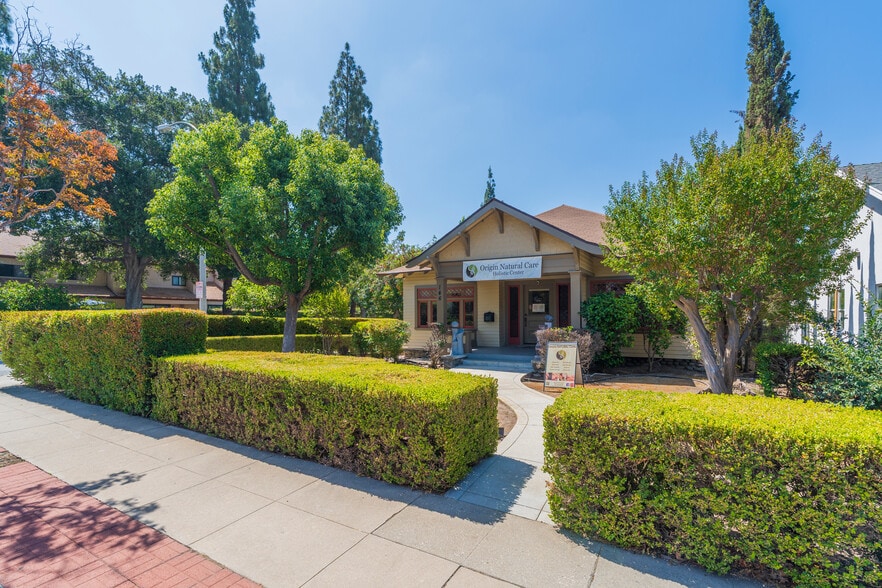 More Photos Of 146 E Walnut Ave, Monrovia Medical For Sale