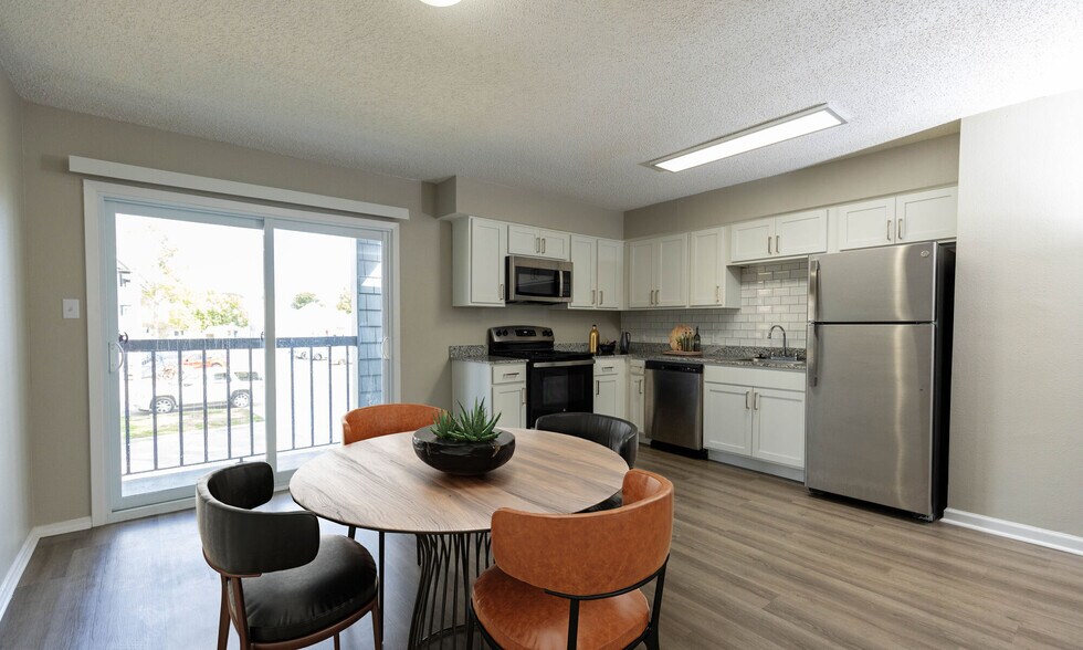 More Photos Of 5431 Essen Ln, Baton Rouge Apartments For Sale
